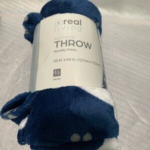 NEW Real Living Soft Fleece Throw Blanket  50" x 60" Blue White Dog Bone Print